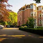 Bed & Breakfast Au Chateau De St-pierre-brouck