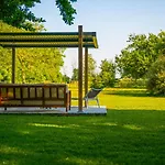Bed & Breakfast Au Chateau De St-pierre-brouck