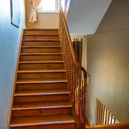 Bed & Breakfast Au Chateau De St-pierre-brouck