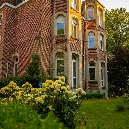 Au Chateau De St-pierre-brouck 3* Сен-Пьер-Брук