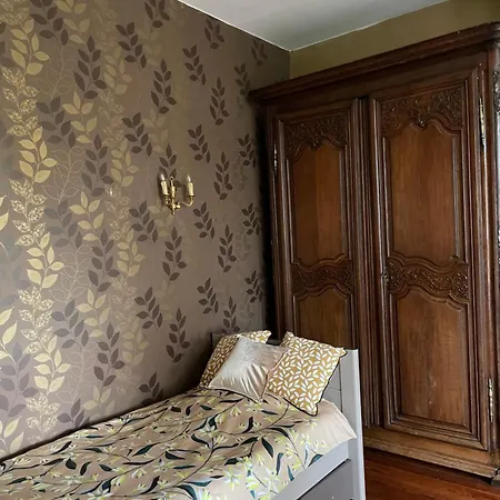Au Chateau De St-pierre-brouck *