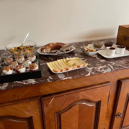 Au Chateau De St-pierre-brouck Bed & Breakfast Saint-Pierre-Brouck