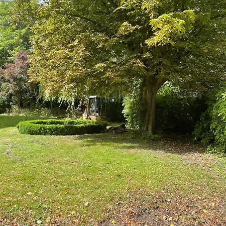 Bed & Breakfast Au Chateau De St-pierre-brouck Saint-Pierre-Brouck