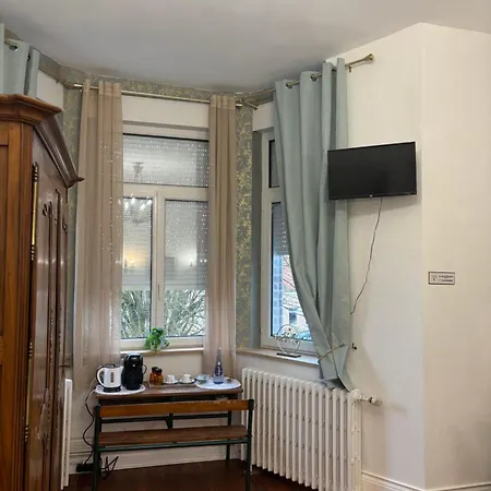 Bed & Breakfast Au Chateau De St-pierre-brouck