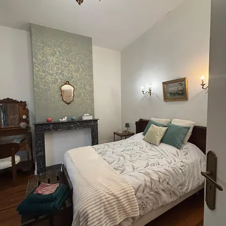 Au Chateau De St-pierre-brouck