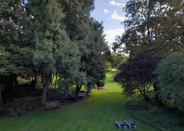 Au Chateau De St-pierre-brouck 3*